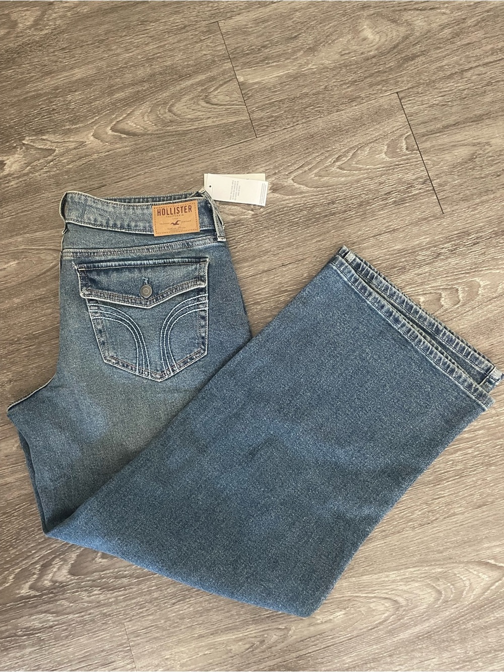 Hollister Women’s Baggy Low Rise Wide Leg Jeans